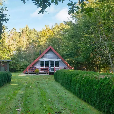 Modern Retreat In Arrild *